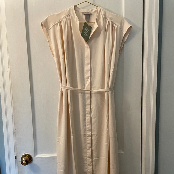H&M Midi Cream colored Dress - Picture 1 of 2